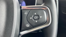 Volvo XC40 2.0 B4P Ultra Dark 5dr Auto Petrol Estate